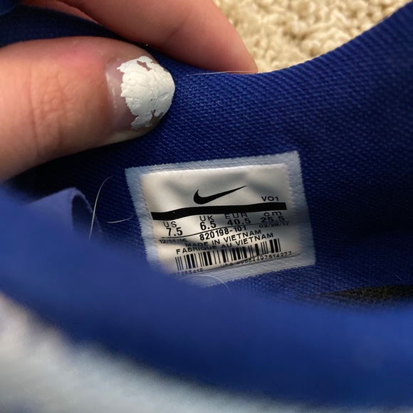 Nike fly wire men’s 7.5 - Picture 2 of 4